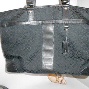 ✅ COACH Diaper Bag in Black With Green Liner 77156